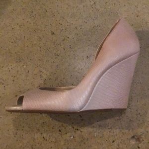 Tan Crocodile-look Leather Open Toe Wedge Heels